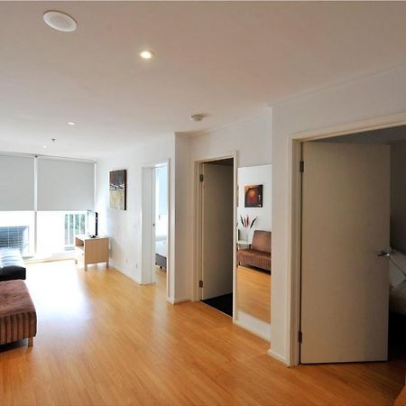 Ozstays Apartments Melbourne Exterior photo